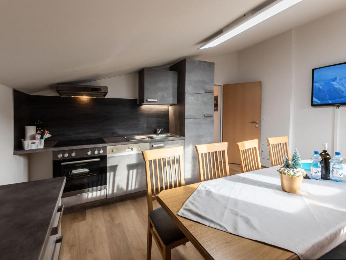 Apartment Alpenchalets - ZSE203 Zell am See Buitenkant foto